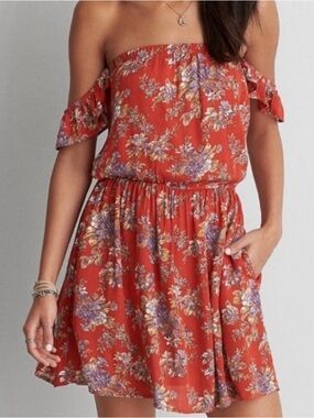 AE -  Off The Shoulders Floral Dress
